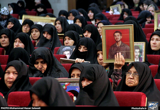 گزارش تصویری | "رسالت زینبی"،اولین گردهمایی خواهران شهدا  | عکاس : محمد حسن صلواتی
