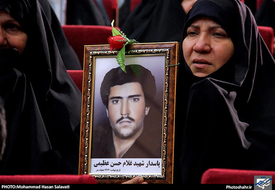 گزارش تصویری | "رسالت زینبی"،اولین گردهمایی خواهران شهدا  | عکاس : محمد حسن صلواتی