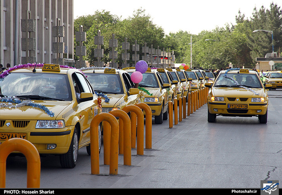 گزارش تصویری |  ورود 600 زوج دانشجو به مشهد مقدس | عکس : حسین شریعت