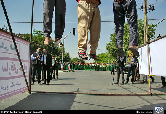 گزارش تصویری اعدام سه سارق مسلح در مشهد | عکس : محمد حسن صلواتی 