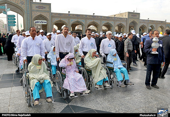 گزارش تصویری | تشرف گروهی از معلولین به حرم مطهر رضوی | عکس : نیما نجف زاده | شهرآرا