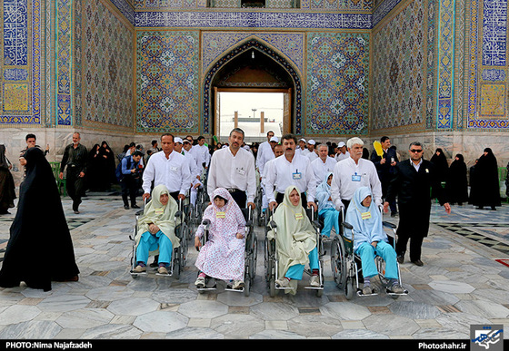 گزارش تصویری | تشرف گروهی از معلولین به حرم مطهر رضوی | عکس : نیما نجف زاده | شهرآرا