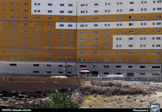 گزارش تصویری | آخرین وضعیت ساخت و سازهای غیر متعارف در ارتفاعات جنوبی مشهد | عکس : حسین شریعت | شهرآرا