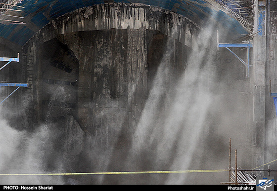 گزارش تصویری | خروج دستگاه حفار خط 2 قطارشهری مشهد از ایستگاه میدان شهدا | عکس : حسین شریعت | شهرآرا