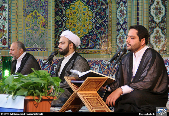 گزارش تصویری | جزء خوانی قرآن کریم در حرم رضوی | عکس : محمد حسن صلواتی/شهرآرا 