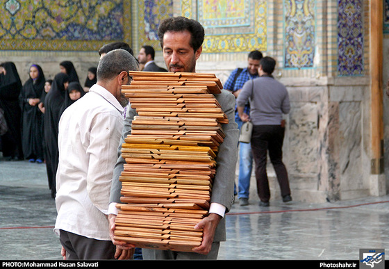 گزارش تصویری | جزء خوانی قرآن کریم در حرم رضوی | عکس : محمد حسن صلواتی/شهرآرا 