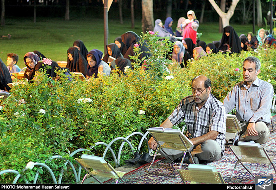  گزارش تصویری | جزء خوانی قرآن کریم در بوستان ملت | عکس:محمد حسن صلواتی /شهرآرا