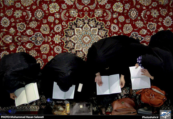 گزارش تصویری |  مراسم احیای شب نوزدهم ماه رمضان در حرم رضوی | عکس محمد حسن صلواتی/شهرآرا