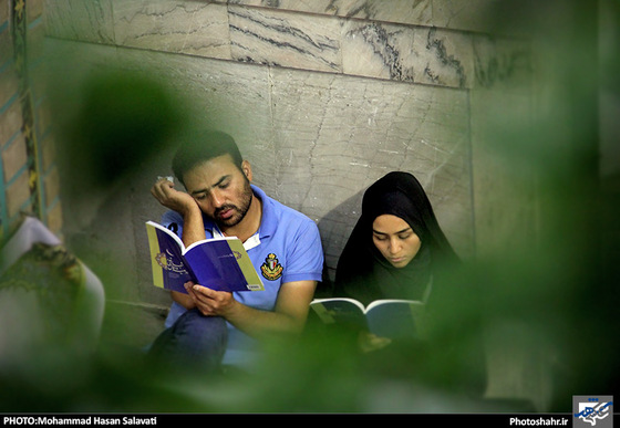 گزارش تصویری |  مراسم احیای شب نوزدهم ماه رمضان در حرم رضوی | عکس محمد حسن صلواتی/شهرآرا