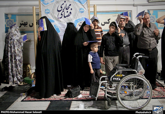 گزارش تصویری |  مراسم احیای شب نوزدهم ماه رمضان در حرم رضوی | عکس محمد حسن صلواتی/شهرآرا