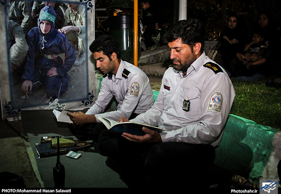 گزارش تصویری | احیای شب بیست و یک رمضان در گلزار شهدا بهشت رضا(ع) | عکس : محمد حسن صلواتی / شهرآرا