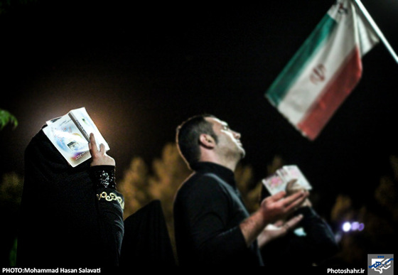 گزارش تصویری | احیای شب بیست و یک رمضان در گلزار شهدا بهشت رضا(ع) | عکس : محمد حسن صلواتی / شهرآرا