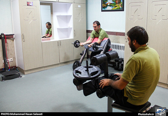 گزارش تصویری | یک افطاری ساده با آتش نشانان محله طرق | عکس:محمد حسن صلواتی /شهرآرا