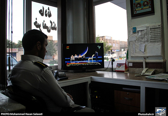 گزارش تصویری | یک افطاری ساده با آتش نشانان محله طرق | عکس:محمد حسن صلواتی /شهرآرا