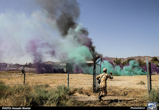 گزارش تصویری | مانور امداد و نجات تیپ 377 پیاده ارتش  | عکس :حسین شریعت /شهرآرا