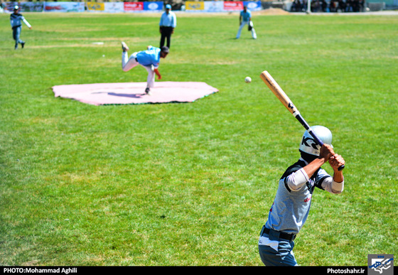 گزارش تصویری |مسابقات لیگ بیس بال در مشهد |  عکس : محمد عقیلی/شهرآرا