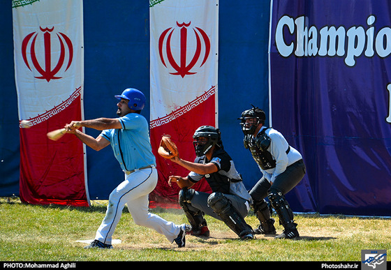 گزارش تصویری |مسابقات لیگ بیس بال در مشهد |  عکس : محمد عقیلی/شهرآرا