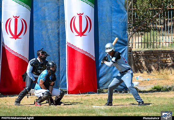 گزارش تصویری |مسابقات لیگ بیس بال در مشهد |  عکس : محمد عقیلی/شهرآرا