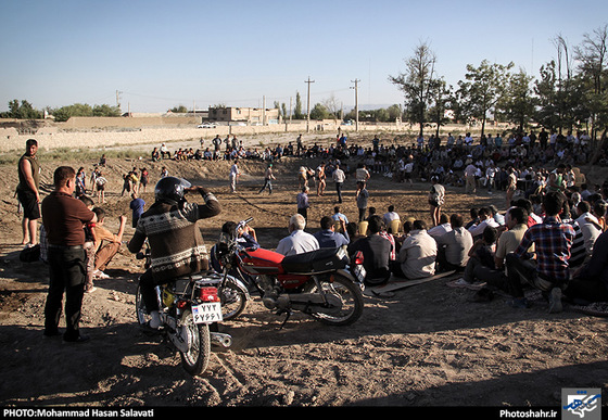 گزارش تصویری | مسابقات کشتی با چوخه در گود فردوسی |عکس : محمد حسن صلواتی /شهرآرا 