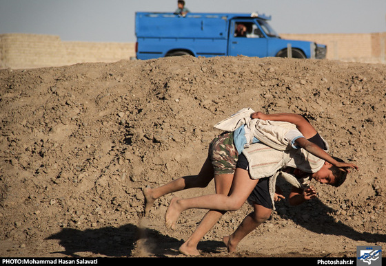 گزارش تصویری | مسابقات کشتی با چوخه در گود فردوسی |عکس : محمد حسن صلواتی /شهرآرا 