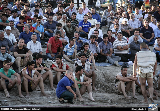 گزارش تصویری | مسابقات کشتی با چوخه در گود فردوسی |عکس : محمد حسن صلواتی /شهرآرا 