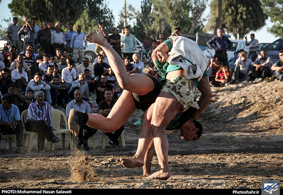 گزارش تصویری | مسابقات کشتی با چوخه در گود فردوسی |عکس : محمد حسن صلواتی /شهرآرا 