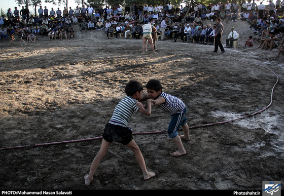 گزارش تصویری | مسابقات کشتی با چوخه در گود فردوسی |عکس : محمد حسن صلواتی /شهرآرا 