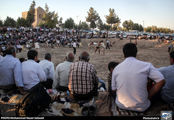 گزارش تصویری | مسابقات کشتی با چوخه در گود فردوسی |عکس : محمد حسن صلواتی /شهرآرا 