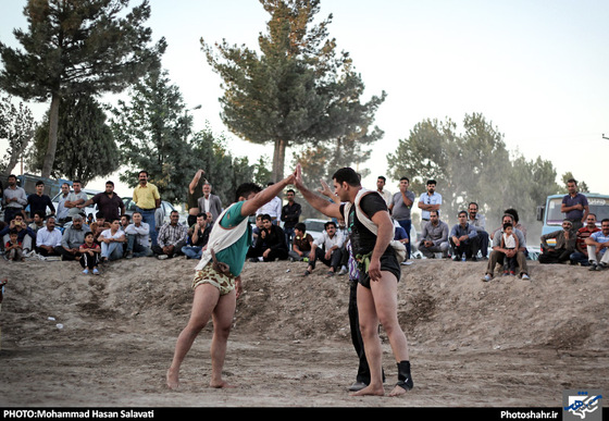 گزارش تصویری | مسابقات کشتی با چوخه در گود فردوسی |عکس : محمد حسن صلواتی /شهرآرا 
