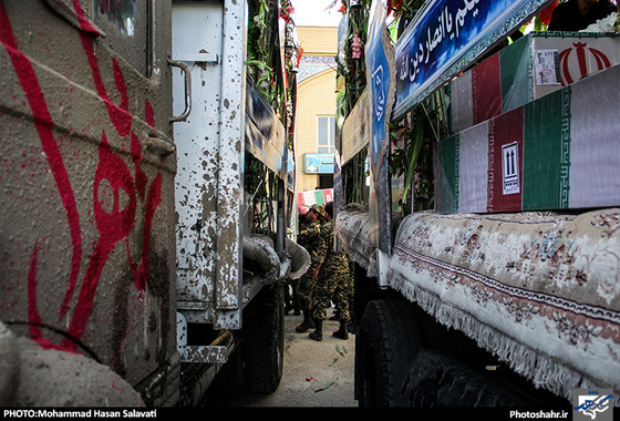 گزارش تصویری |  استقبال از 13 شهید گمنام خط شکن در مشهد | عکس:محمد حسن صلواتی / شهرآرا