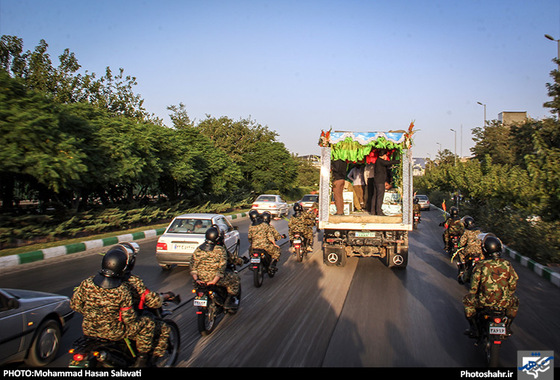 گزارش تصویری |  استقبال از 13 شهید گمنام خط شکن در مشهد | عکس:محمد حسن صلواتی / شهرآرا