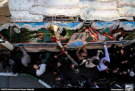 گزارش تصویری |  استقبال از 13 شهید گمنام خط شکن در مشهد | عکس:محمد حسن صلواتی / شهرآرا