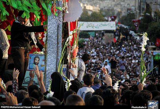 گزارش تصویری |  استقبال از 13 شهید گمنام خط شکن در مشهد | عکس:محمد حسن صلواتی / شهرآرا