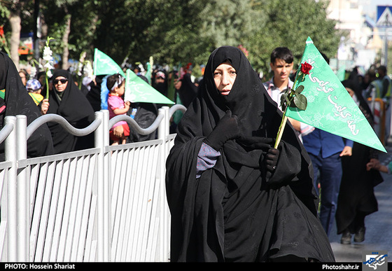 گزارش تصویری | مراسم گلباران حرم رضوی و آغاز جشن های دهه کرامت | عکس : حسین شریعت/ شهرآرا