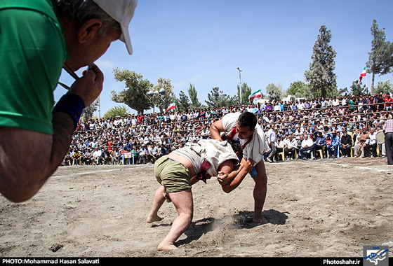 گزارش تصویری | مسابقات کشتی با چوخه | عکس : محمد حسن صلواتی/ شهرآرا 