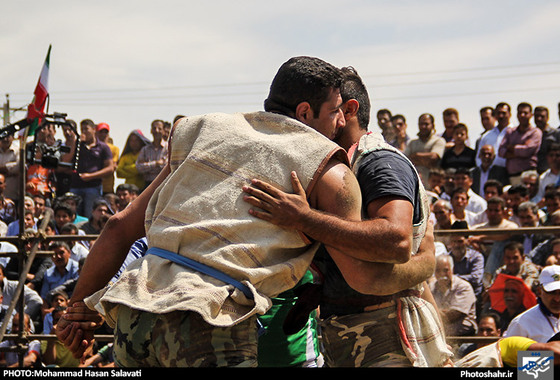 گزارش تصویری | مسابقات کشتی با چوخه | عکس : محمد حسن صلواتی/ شهرآرا 