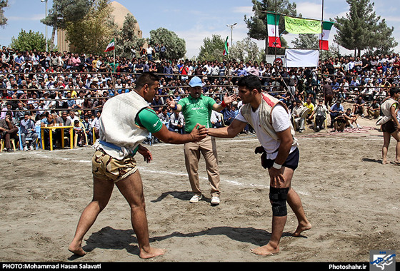 گزارش تصویری | مسابقات کشتی با چوخه | عکس : محمد حسن صلواتی/ شهرآرا 