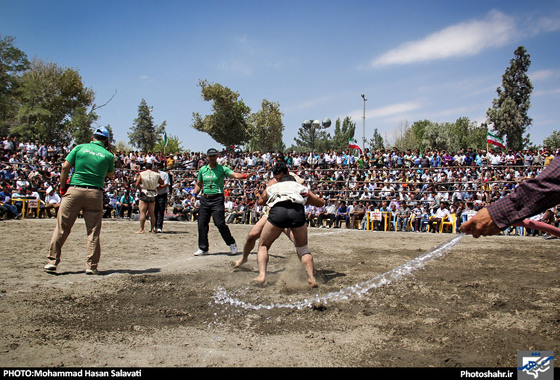 گزارش تصویری | مسابقات کشتی با چوخه | عکس : محمد حسن صلواتی/ شهرآرا 