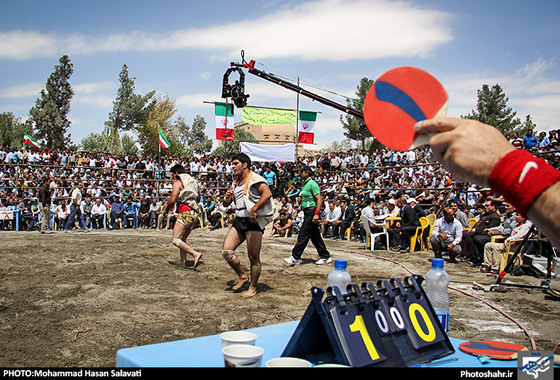 گزارش تصویری | مسابقات کشتی با چوخه | عکس : محمد حسن صلواتی/ شهرآرا 
