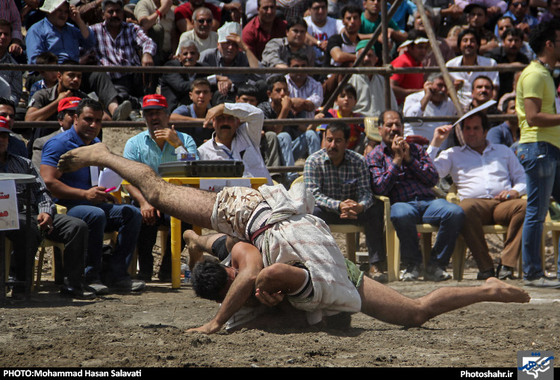 گزارش تصویری | مسابقات کشتی با چوخه | عکس : محمد حسن صلواتی/ شهرآرا 