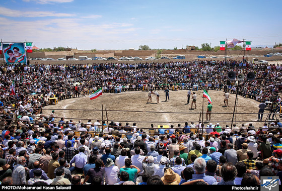 گزارش تصویری | مسابقات کشتی با چوخه | عکس : محمد حسن صلواتی/ شهرآرا 