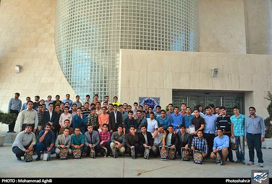 گزارش تصویری | همایش ثریا ، تقدیر از پیشتازان عرصه پیشرفت علمی مشهد | عکس : محمد عقیلی /شهرآرا