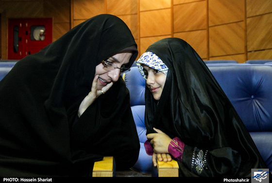 جشن تکلیف و اهداء هدیه مقام معظم رهبری به آرمیتا رضایی نژاد