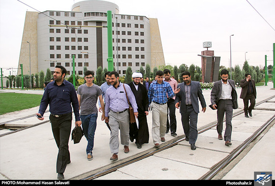 گزارش تصویری | بازدید شهرآرایی ها از قطار شهری مشهد | عکس : محمد حسن صلواتی / شهرآرا