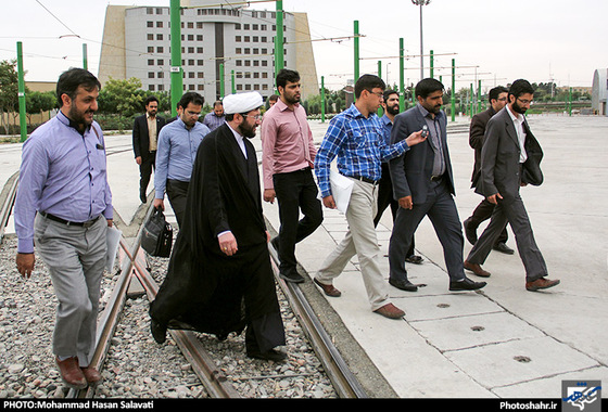 گزارش تصویری | بازدید شهرآرایی ها از قطار شهری مشهد | عکس : محمد حسن صلواتی / شهرآرا