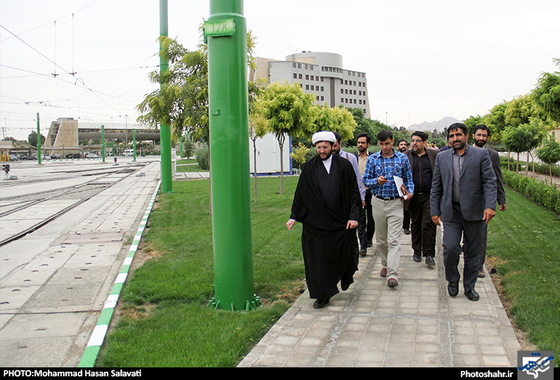 گزارش تصویری | بازدید شهرآرایی ها از قطار شهری مشهد | عکس : محمد حسن صلواتی / شهرآرا
