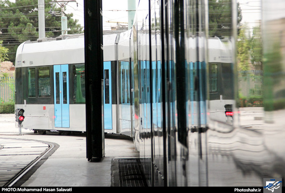 گزارش تصویری | بازدید شهرآرایی ها از قطار شهری مشهد | عکس : محمد حسن صلواتی / شهرآرا