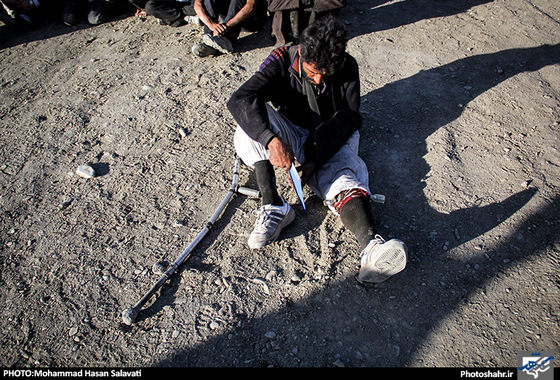 گزارش تصویری | جمع آوری معتادان پر خطر درحاشیه شهر مشهد | عکس : محمد حسن صلواتی /شهرآرا