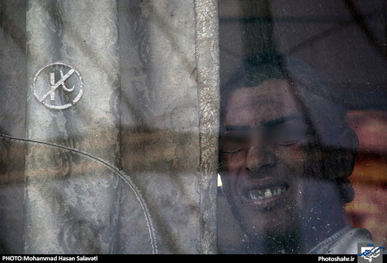 گزارش تصویری | جمع آوری معتادان پر خطر درحاشیه شهر مشهد | عکس : محمد حسن صلواتی /شهرآرا