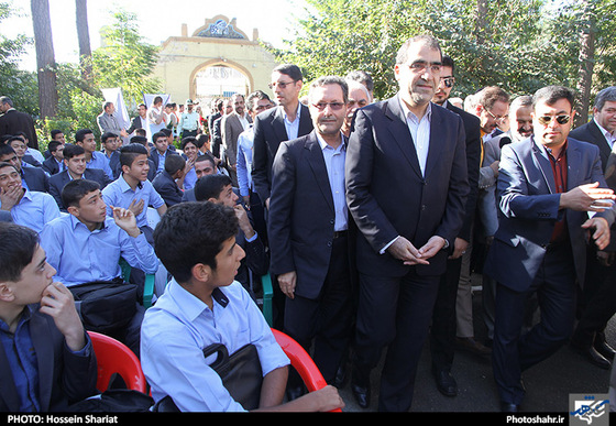 گزارش تصویری | زنگ آغاز مدارس با حضور وزیر بهداشت در مشهد| عکس : حسین شریعت /شهرآرا